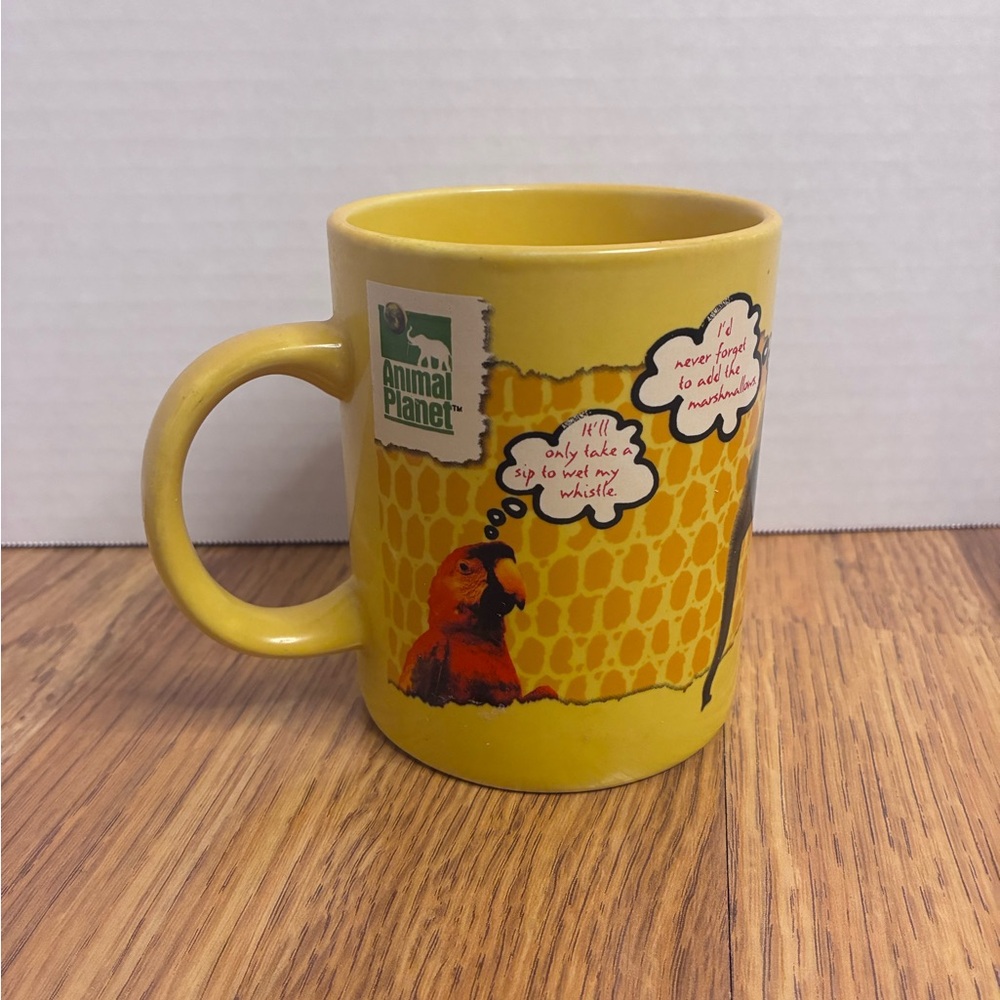 Vintage 2004 Discovery Channel Animal Planet Parrot And Elephant Coffee Mug Cup.